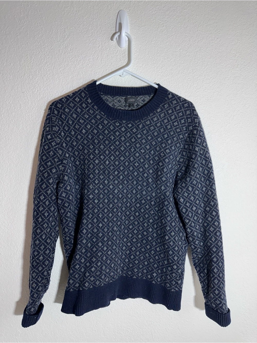 J. Crew 100% lambswool Navy and Light Gray Diamond-Pattern Crewneck Sweater